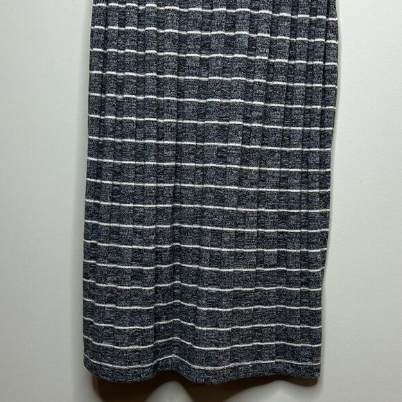 Splendid Gray Slim Fit Sleeveless Dress Size M - Picture 8 of 8